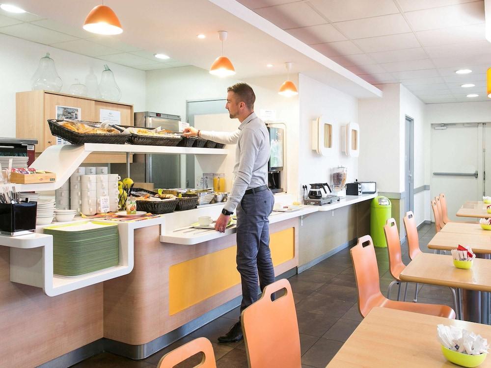 Ibis Budget Bordeaux Aeroport Mérignac Buitenkant foto