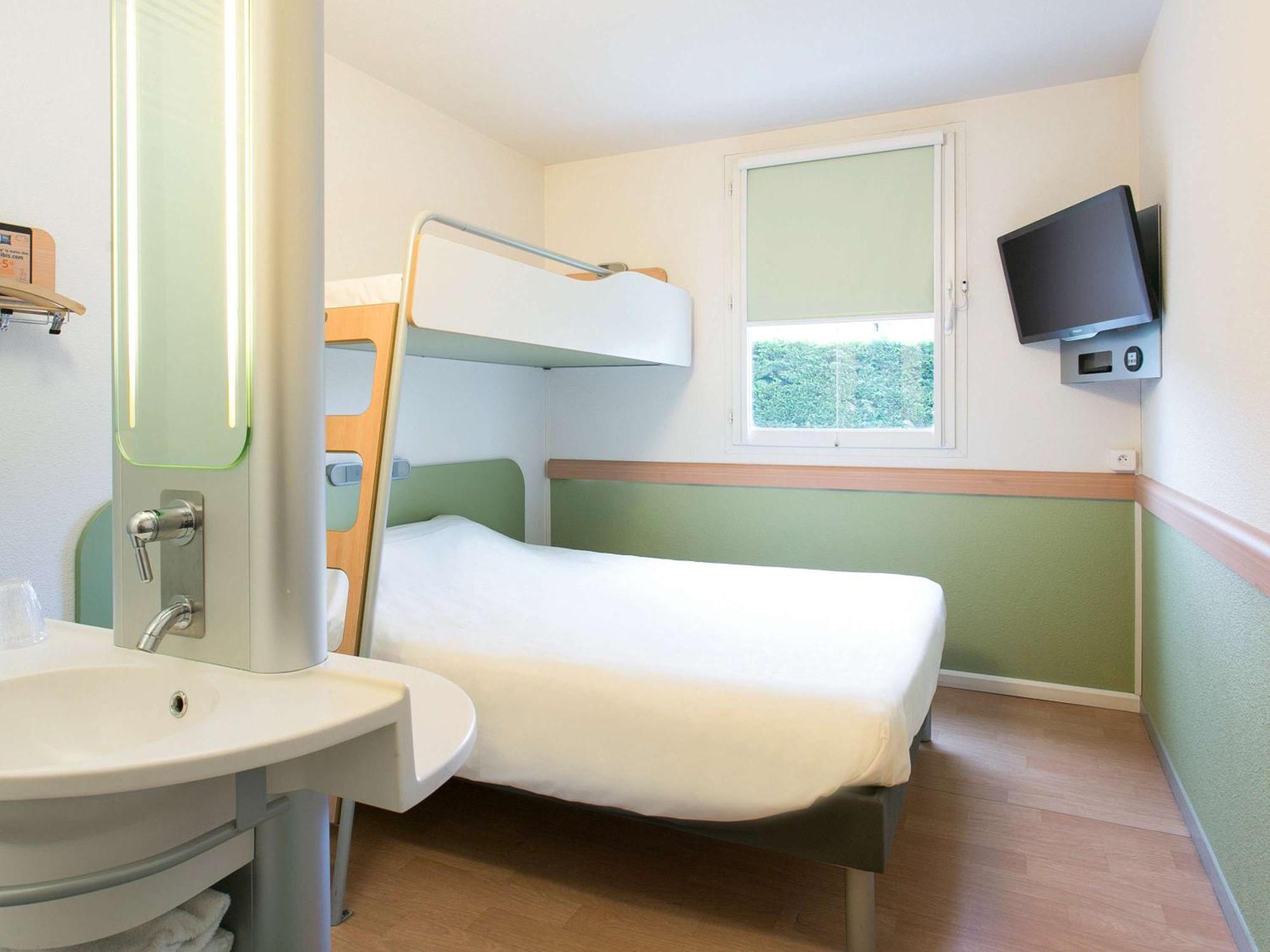 Ibis Budget Bordeaux Aeroport Mérignac Buitenkant foto