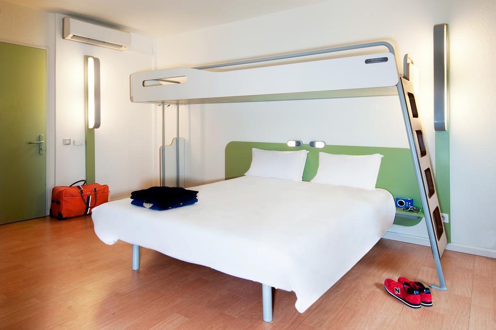 Ibis Budget Bordeaux Aeroport Mérignac Buitenkant foto