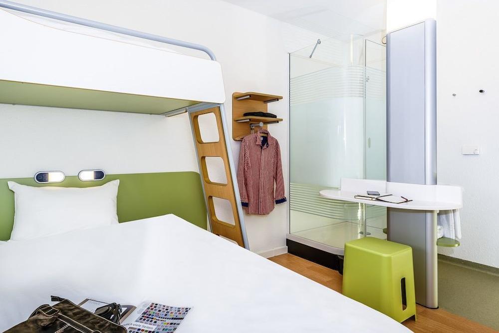 Ibis Budget Bordeaux Aeroport Mérignac Buitenkant foto